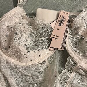 Victoria's Secret White Lace Bra with Sparkling Accents